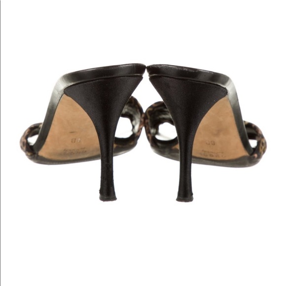 Gucci Black Heels​​​​​​​​​​​ - Picture 4 of 5